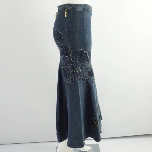 Roberto Cavalli Denim Skirt with Embroidery - Picture 3 of 17